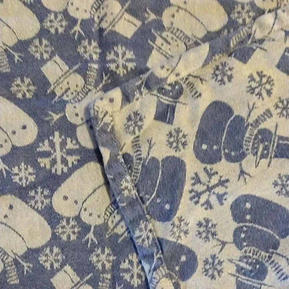 VTG‎ Blue White Snowman Textured Print Christmas Table Cloth 52